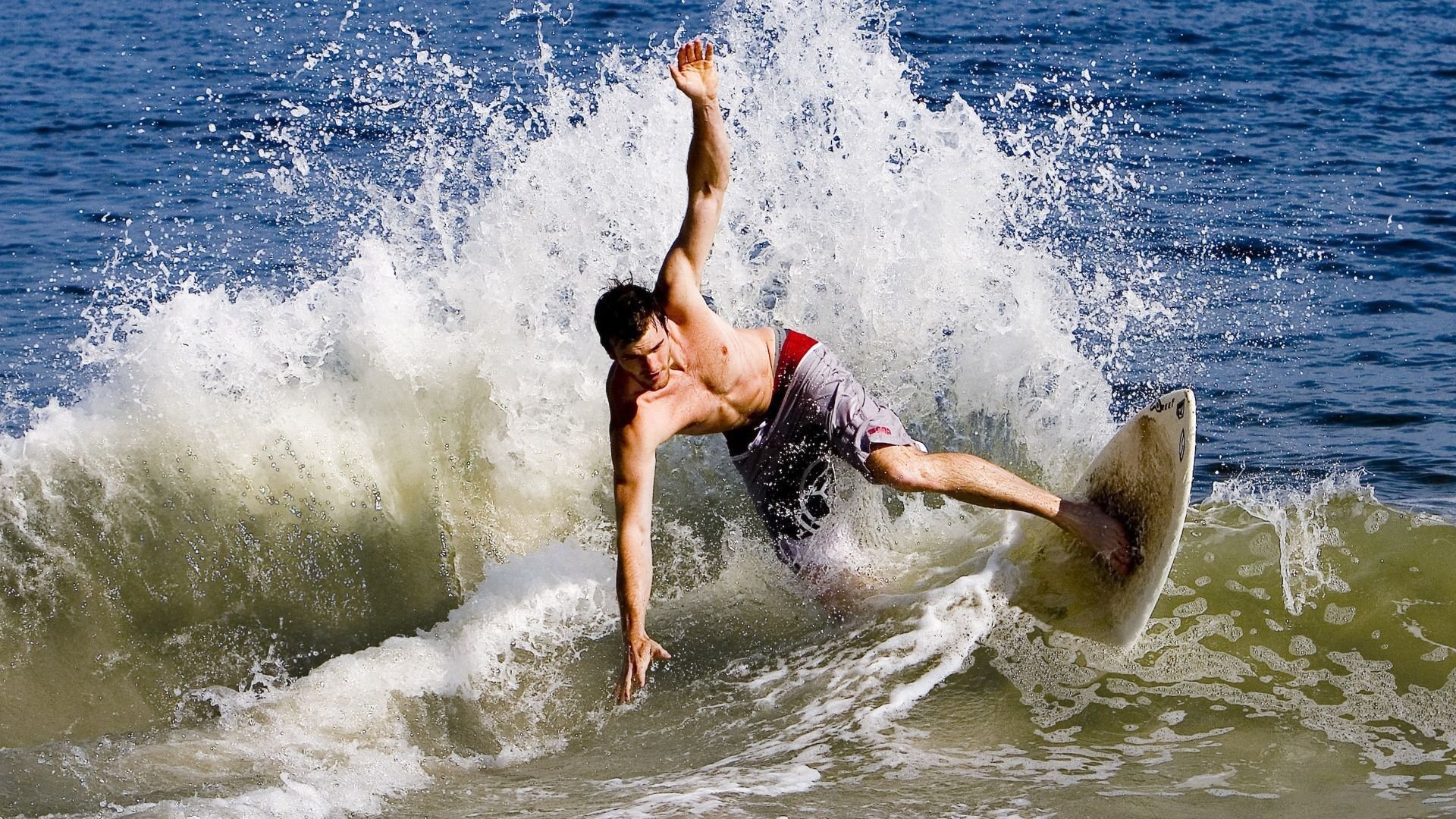 英超：热刺4-1大胜沃特福德，孙兴慜两次助攻，热刺1-0沃特福德升榜首 孙兴慜建功